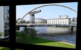 Sec/ Hydro Two Bed Flat With Free Parking And Great View